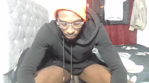 apoloblackbig online show from February 2, 4:10 am