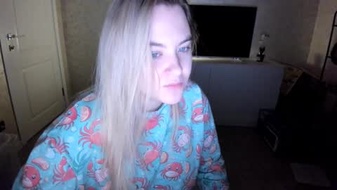 appleyummybuns online show from November 7, 8:33 pm