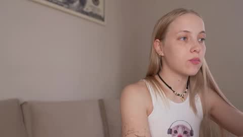  REYNA  my friend   online show from May 31, 4:17 pm