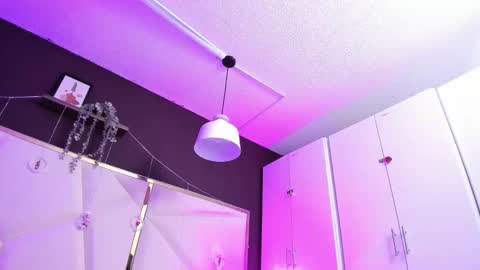 April online show from January 7, 11:37 am