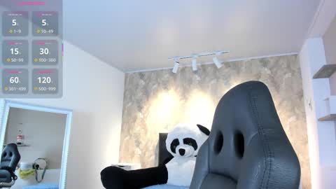  April  online show from October 5, 4:32 am