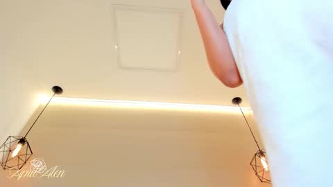 April online show from November 29, 8:22 am