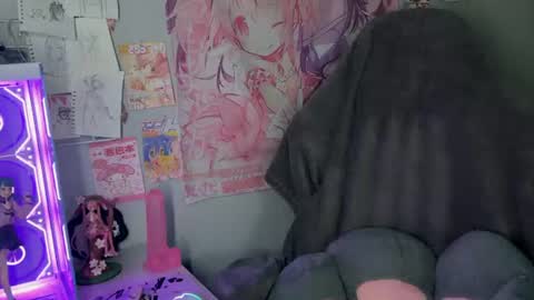april online show from July 7, 6:23 pm