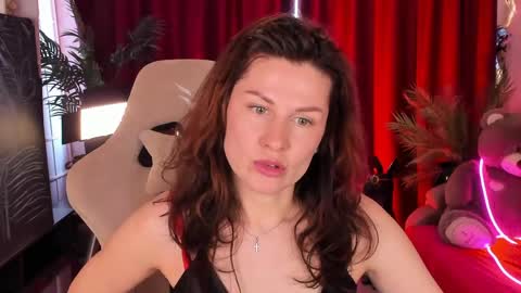 aprill_o_nill online show from April 14, 8:39 am