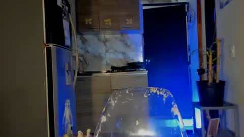 aprillebony319262 online show from April 19, 8:11 pm