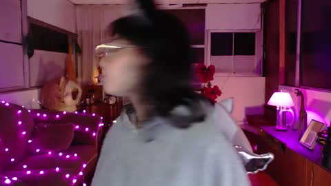 Snapshot of aquamarinebubble chatting on October 29, 2:35 am Zam independent model online show from October 29, 2:35 am