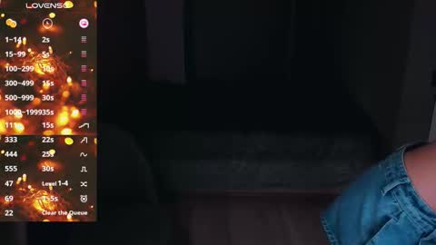 aquilaris online show from February 3, 12:42 pm