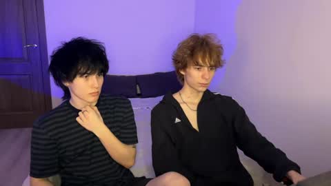 zik and kris online show from April 2, 12:29 am