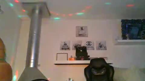 Snapshot of arabitsmariam chatting on October 21, 9:36 am arabictsmariam online show from October 21, 9:36 am