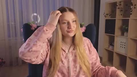 Valentina online show from December 14, 4:08 am