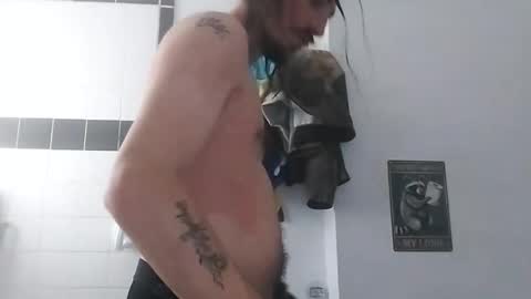 Snapshot of archangelthorn chatting on October 29, 3:03 pm archangelthorn online show from October 29, 3:03 pm