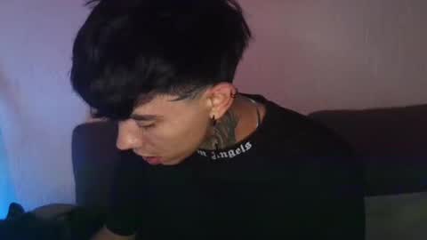 Snapshot of aress_1 chatting on October 18, 5:00 am Ares online show from October 18, 5:00 am