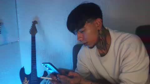 Snapshot of aress_1 chatting on October 16, 5:51 am Ares online show from October 16, 5:51 am