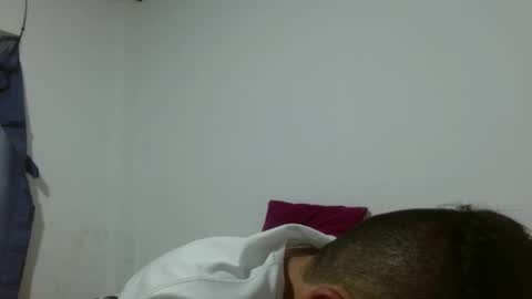 aress  adameck online show from December 9, 9:58 pm