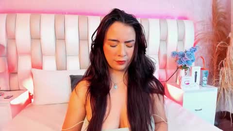 ari_lynn_ online show from December 23, 3:45 am