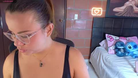 Aria online show from April 27, 1:41 pm