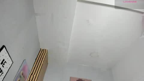 aria__monroe online show from March 28, 12:17 pm