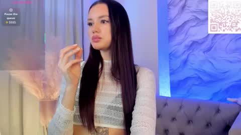 aria_mila online show from October 5, 12:02 pm