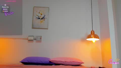 aria_millers1 online show from April 10, 11:59 am