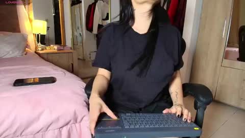 aria_sweet21 online show from May 4, 2:51 am