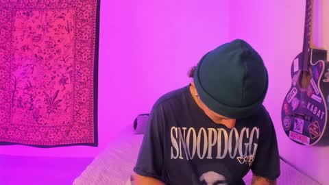 Aria and Orien online show from April 6, 2:07 pm