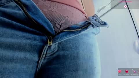 ariacoral online show from April 22, 2:24 pm