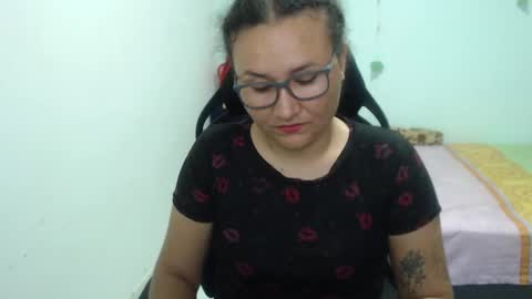 ...Ariana... online show from March 4, 5:34 pm