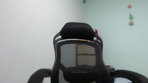 ...Ariana... online show from September 13, 4:53 pm