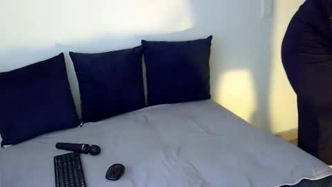  A r i a d n a online show from April 1, 1:41 pm