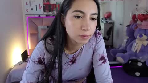 ariadnacappelletty online show from November 17, 4:09 pm