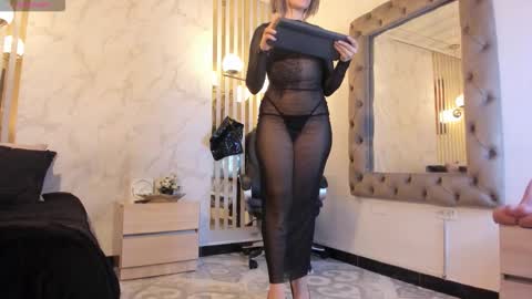 aria  online show from February 28, 8:57 pm