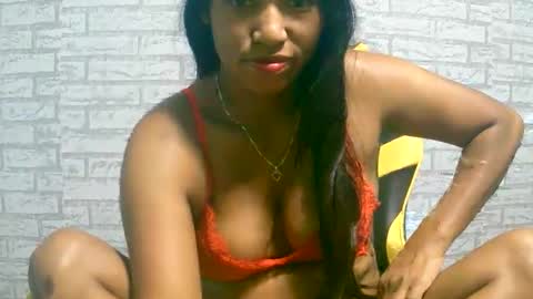 ariah13 online show from March 28, 5:25 pm