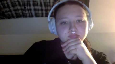 Aria online show from February 24, 4:43 pm