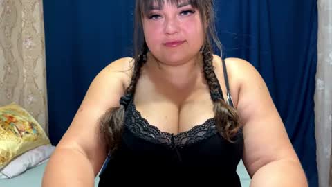 arialadas online show from July 23, 7:44 pm