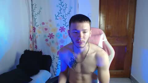 ariana_esteban07 online show from March 3, 10:33 am