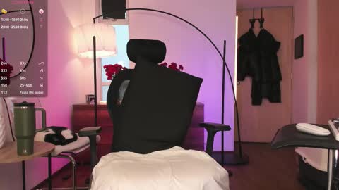 DaniAri - dimension X at night NY time online show from January 6, 5:28 pm