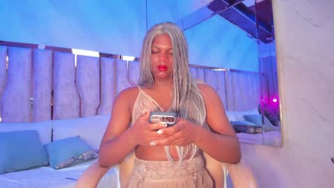 ariana_grande233 online show from March 29, 11:56 am