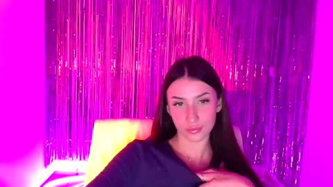 Snapshot of ariana_muur chatting on September 29, 11:42 am Ariana online show from September 29, 11:42 am