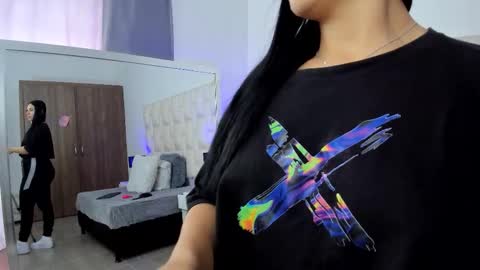  ariana  online show from September 15, 5:03 pm