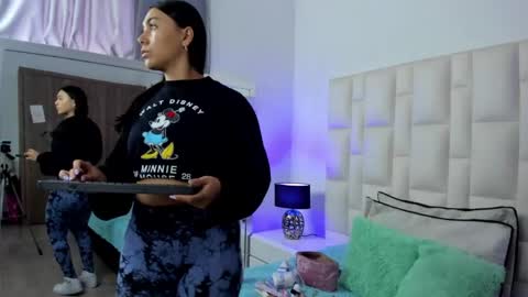  ariana  online show from April 22, 4:25 pm