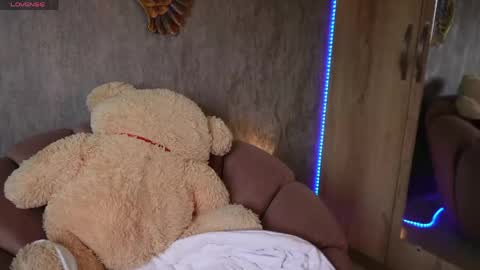 cristina online show from April 14, 1:47 pm