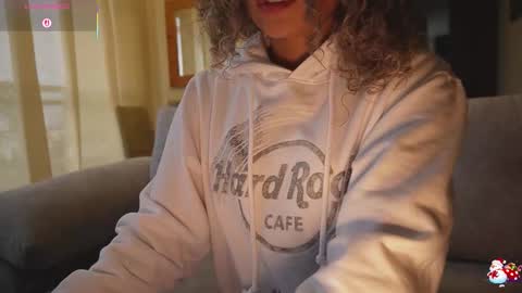 Snapshot of ariana_valdirii chatting on October 24, 8:09 pm cristina online show from October 24, 8:09 pm