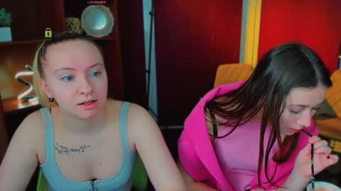 arianaa_cat online show from March 14, 7:01 am