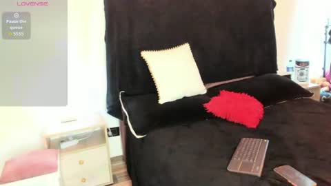 Mariana online show from July 22, 9:50 pm