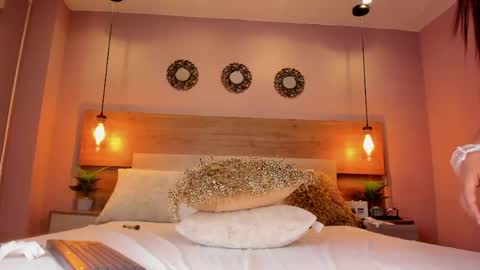 Ariana online show from April 24, 6:43 pm