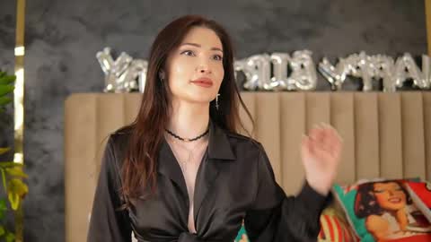 arianna_moonx online show from May 27, 1:57 am
