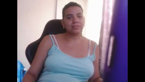Snapshot of ariannaloovel chatting on October 6, 3:52 pm ariannaloovel online show from October 6, 3:52 pm