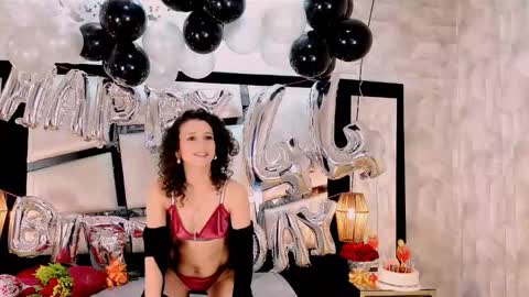 ariannarussell1 online show from November 17, 4:42 pm