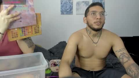 ariannawil online show from December 1, 1:25 am