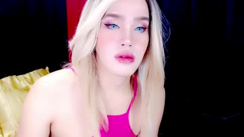 ARIANNE CUMS  online show from April 16, 6:57 am